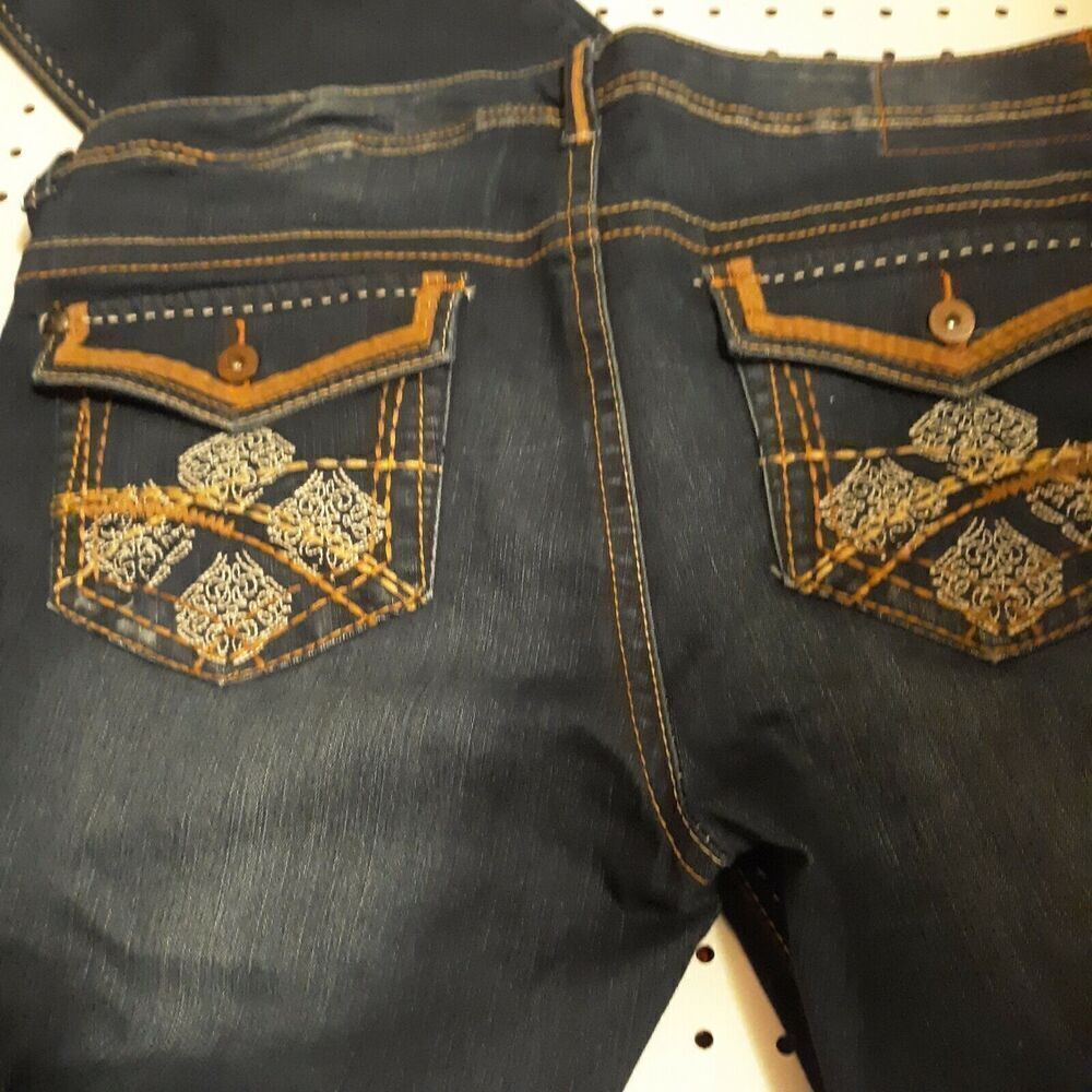 UNION BAY Women's Jr Size 17 Thick Stitch Embellished Pockets Jeans Great Deal - Picture 1 of 12